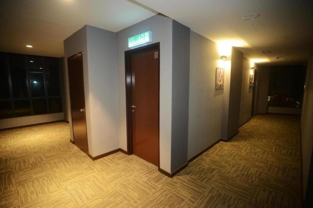Star-Well Hotel Kuala Lipis Buitenkant foto