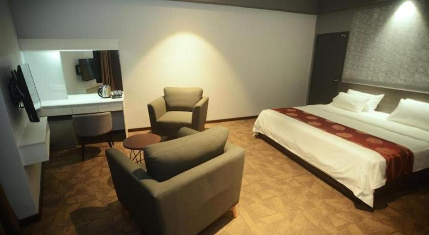 Star-Well Hotel Kuala Lipis Buitenkant foto