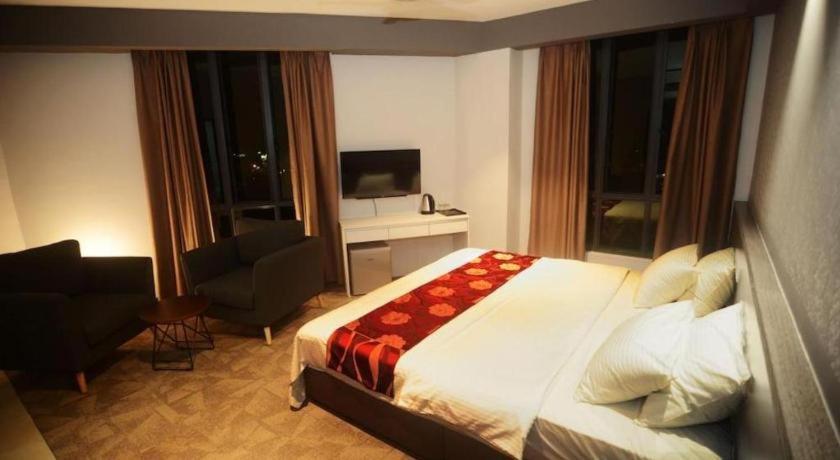 Star-Well Hotel Kuala Lipis Buitenkant foto